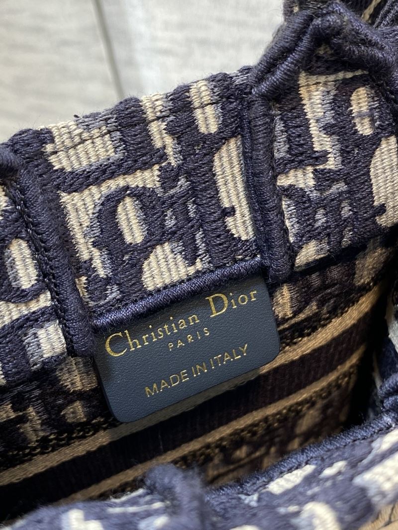 chr1st1an D10r shopping bags